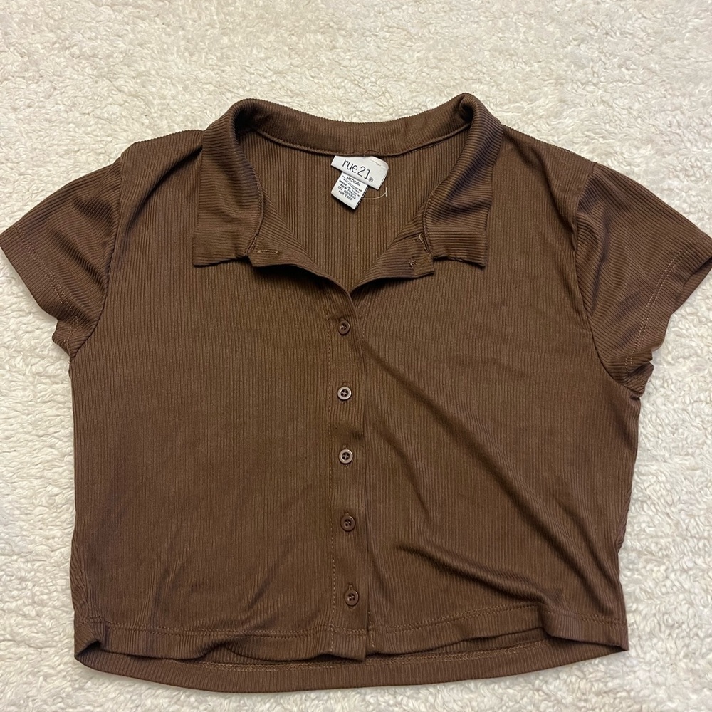 NWT Rue 21 Cropped Button Top - Picture 1 of 6